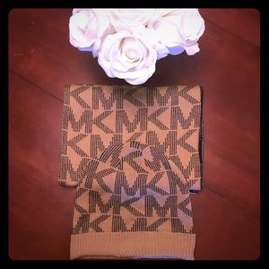Michael Kors Jumbo MK Pin Dot Logo Knit Scarf/Hat